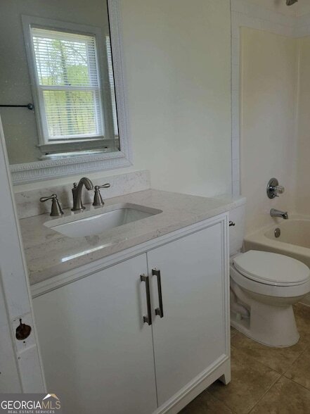 Building Photo - 2640 Bluffton Rd