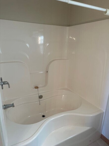 Building Photo - 2156 Hollow Rd