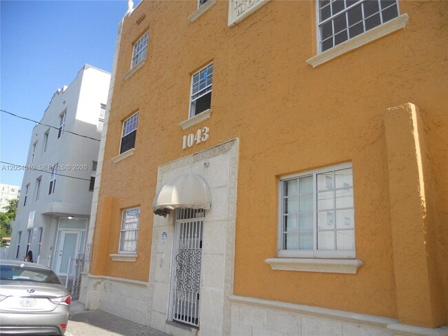 Building Photo - 1043 NW 2nd St