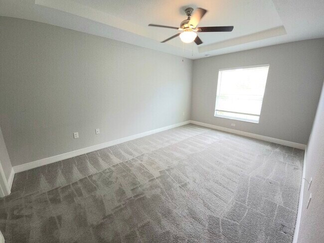 Building Photo - 5478 SW 128th Pl