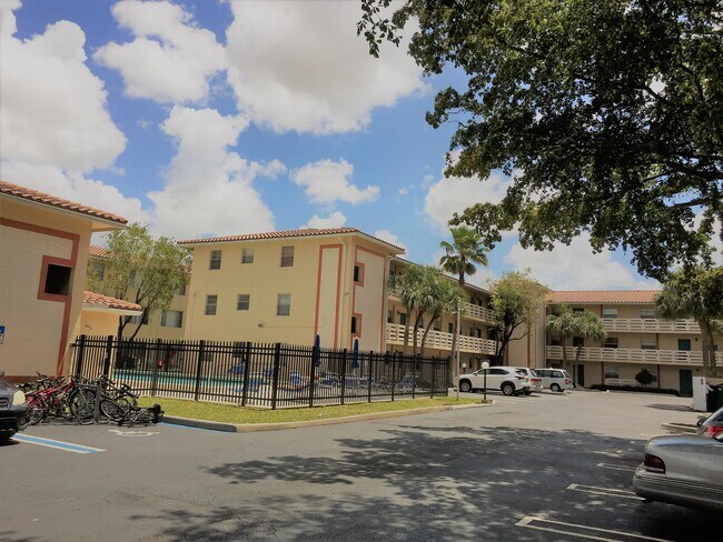 Building Photo - 3207 NW 103rd Terrace