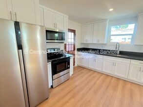 Building Photo - 8727 Dalton Ave