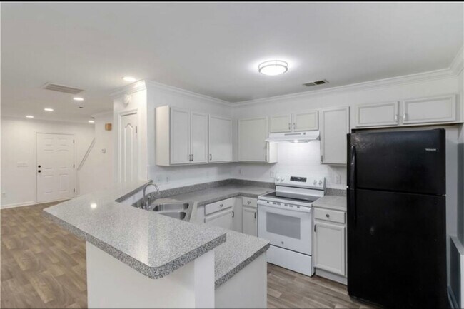 Building Photo - 3541 Parc Cir SW