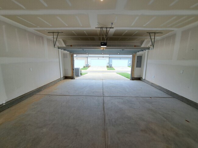 Building Photo - Charming 3 beds 2.5 baths in Fuquay Varina!