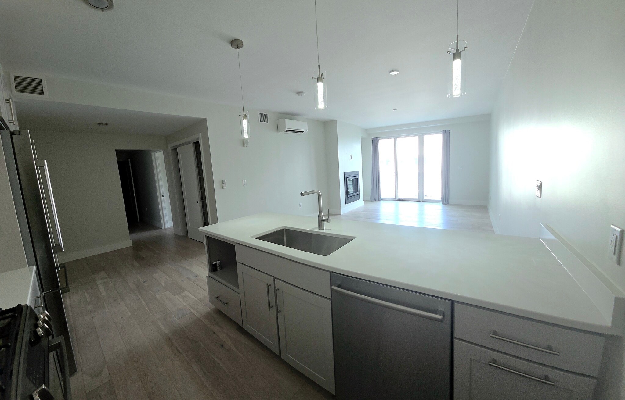 Building Photo - 383 Commercial St