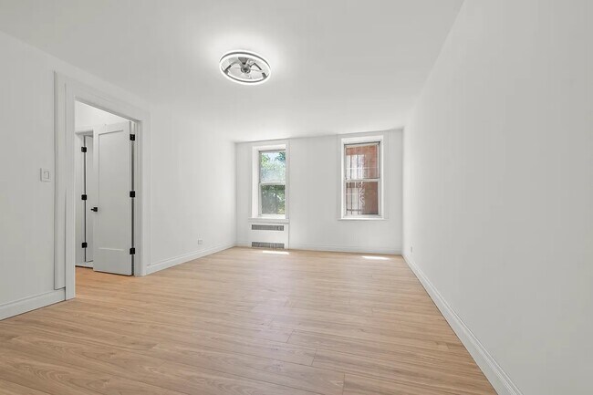 Building Photo - 124-16 84th Rd