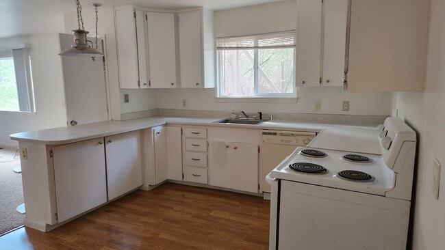 Building Photo - Lake Wildwood Home with Granny unit