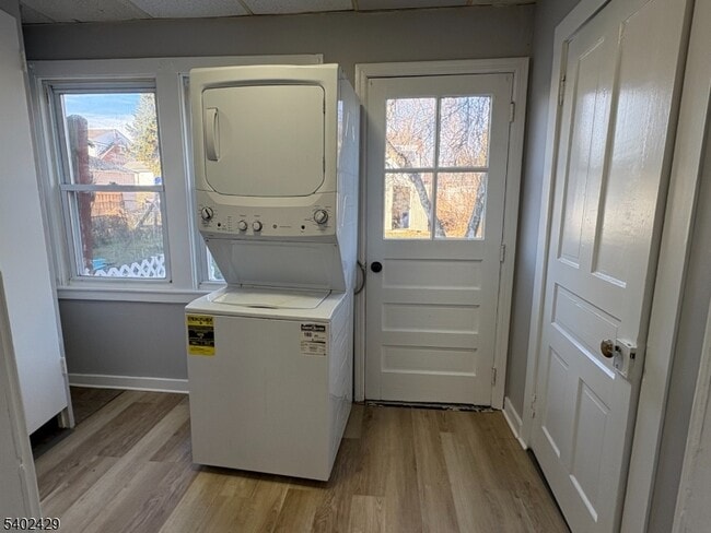 Building Photo - 741 North Blvd