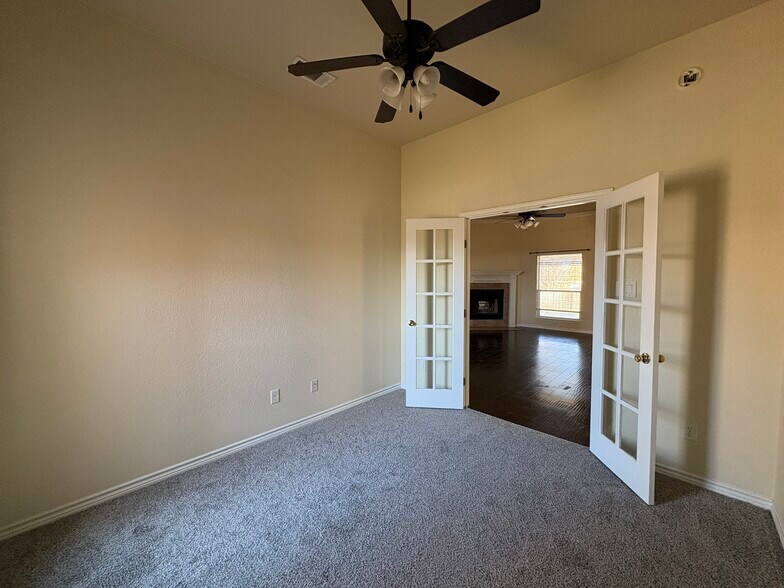 Building Photo - 2508 Isabelle Dr