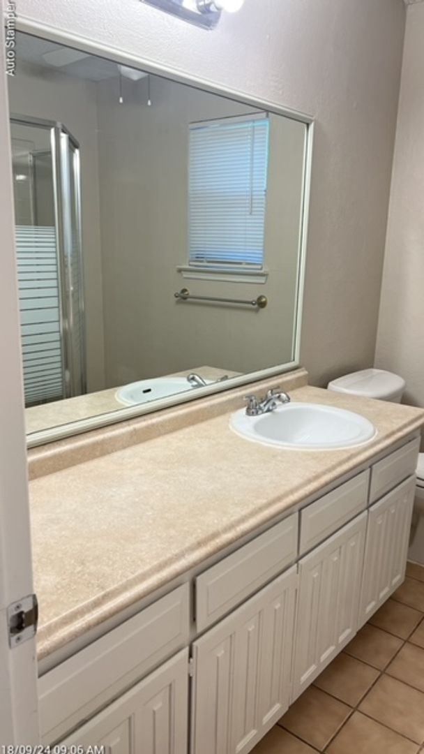 Building Photo - 3911 Firethorn Dr