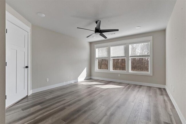 Building Photo - 3 Pickering Dr