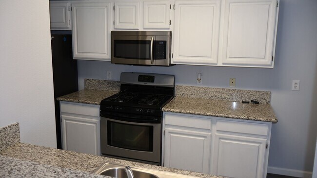 Building Photo - Reno #2023