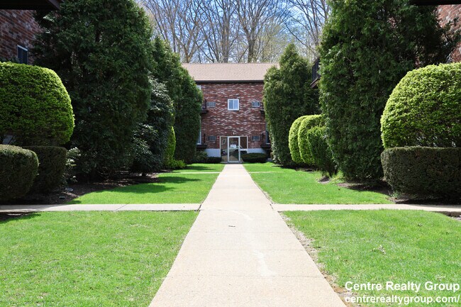 Building Photo - 14 Bryon Rd