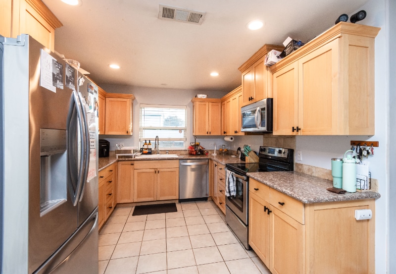 Building Photo - 2304 Michigan Blvd