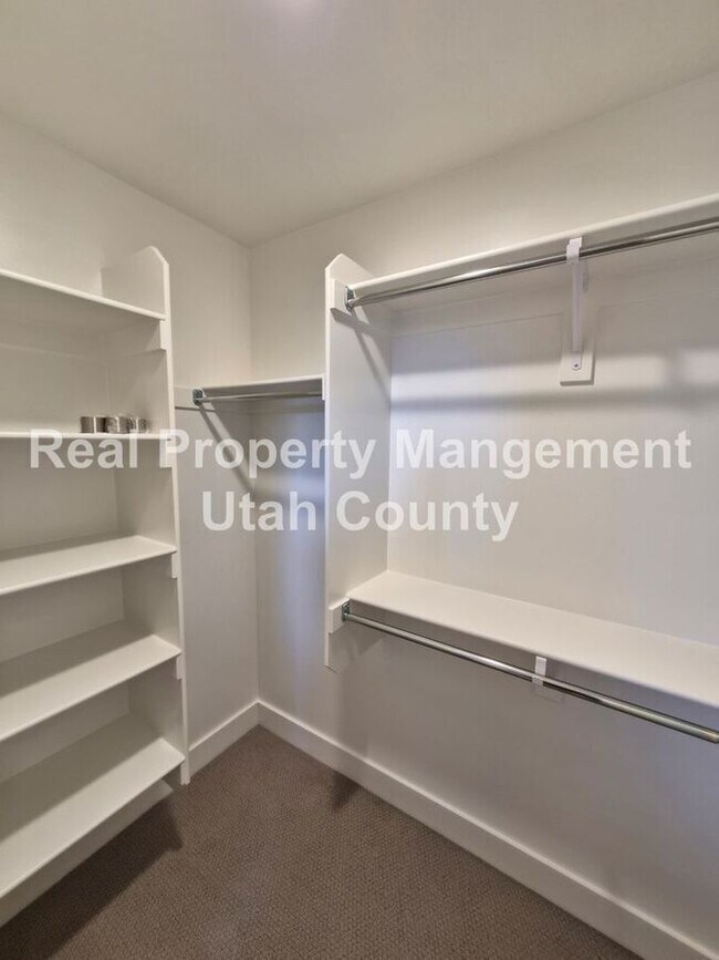 Building Photo - 2172 Cape Fox Way