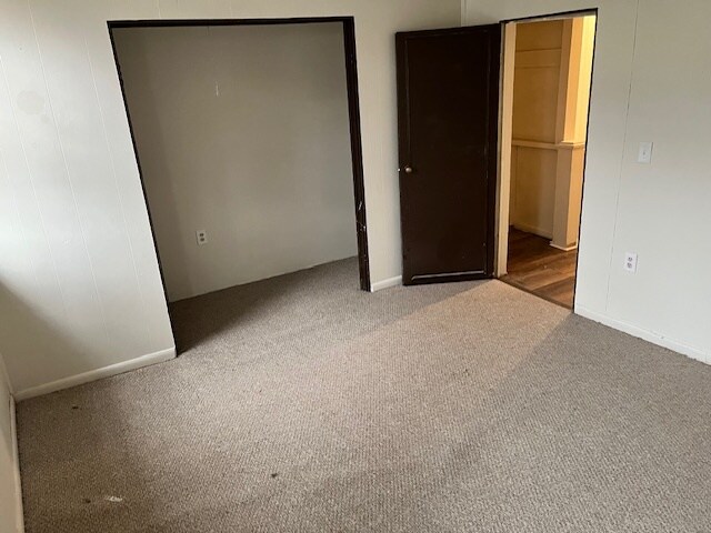 Building Photo - 550 Clark St