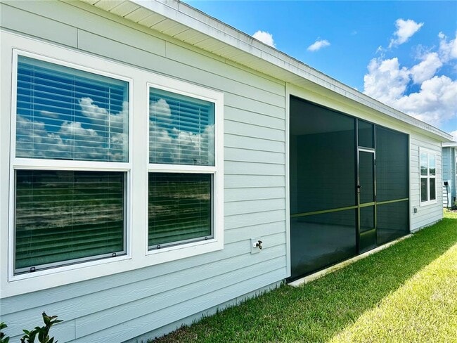 Building Photo - 6915 SW 89th Ln