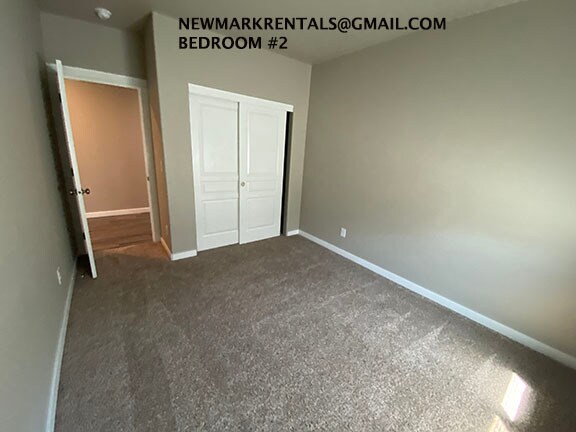 Building Photo - 1640 SW Panorama Dr