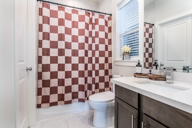 Building Photo - 4919 Avenue J