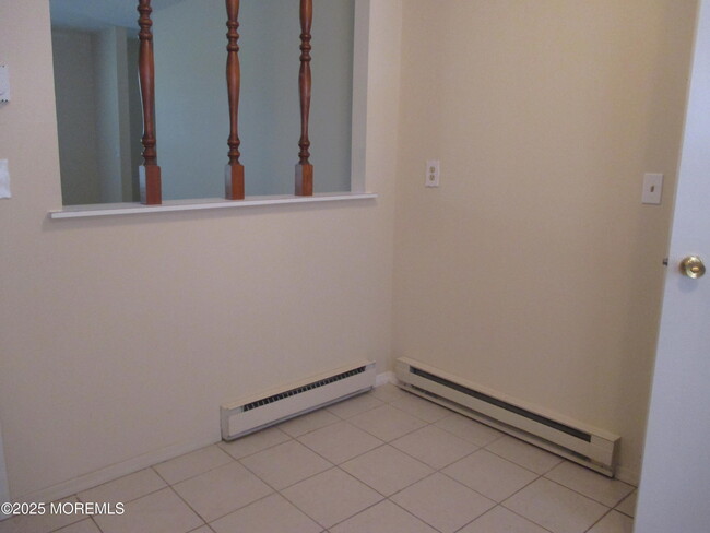Building Photo - 1236D Hamilton Ct