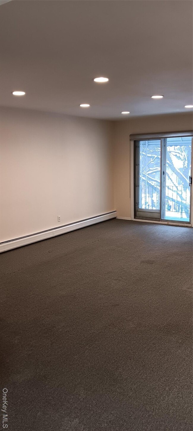 Building Photo - 120-19 84th Ave