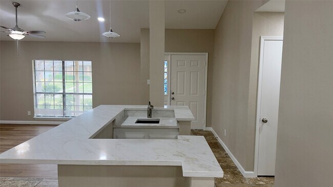 Building Photo - 1413 Colmar Dr