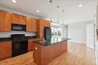 Building Photo - 3 br, 2 bath 4plex - 1856 N 17TH ST Unit 3