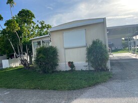Building Photo - 2035 Seagrape Ct