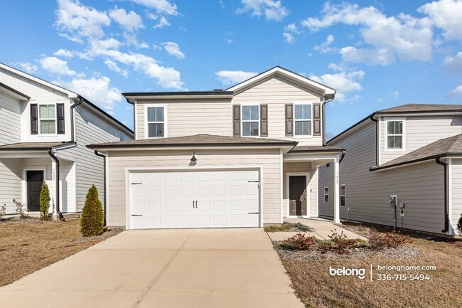 Building Photo - 1425 Rhodes Pond St