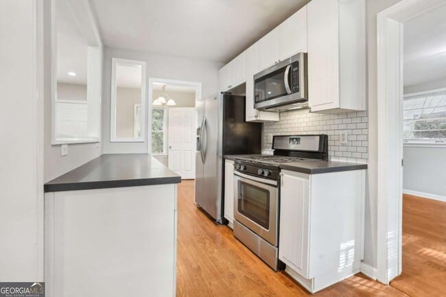 Building Photo - 1840 Camellia Dr