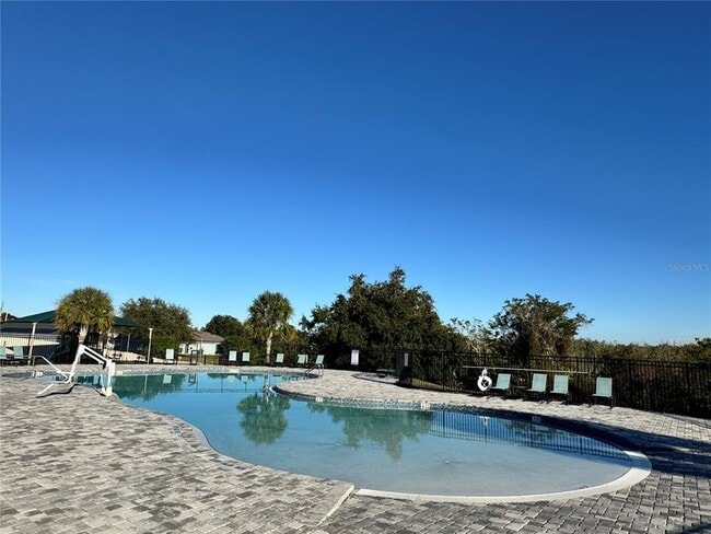 Building Photo - 512 Mckenna Dr