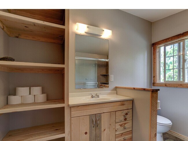 Building Photo - 173 Lodge Pole Way