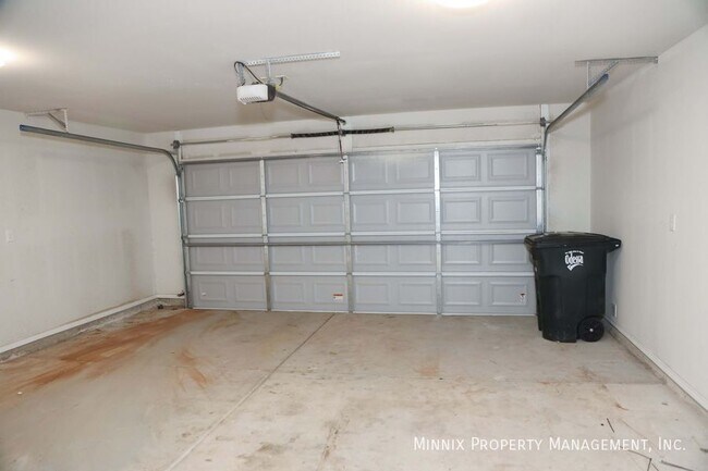 Building Photo - 1649 Wrigley Dr