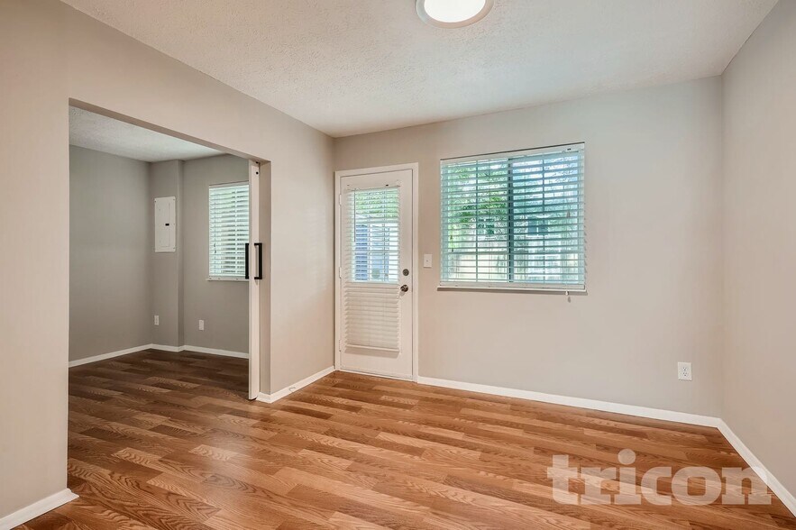 Building Photo - 1743 Napa Valley Ct SE