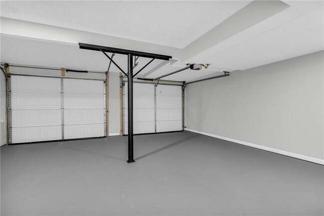 Building Photo - 5303 Kemper Pl