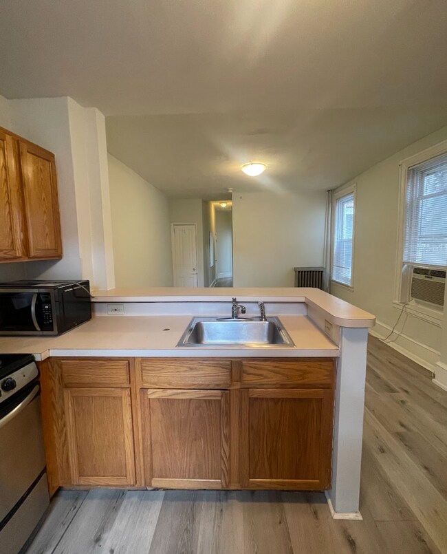 Building Photo - 2634 Poplar St
