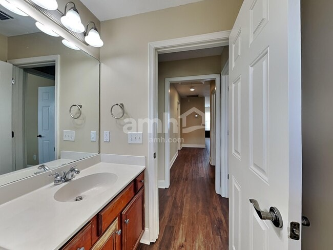 Building Photo - 128 Winslow Cir