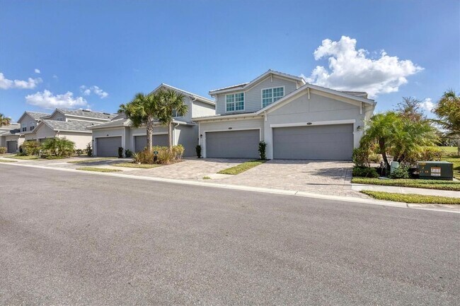 Primary Photo - 14640 Sycamore Ct