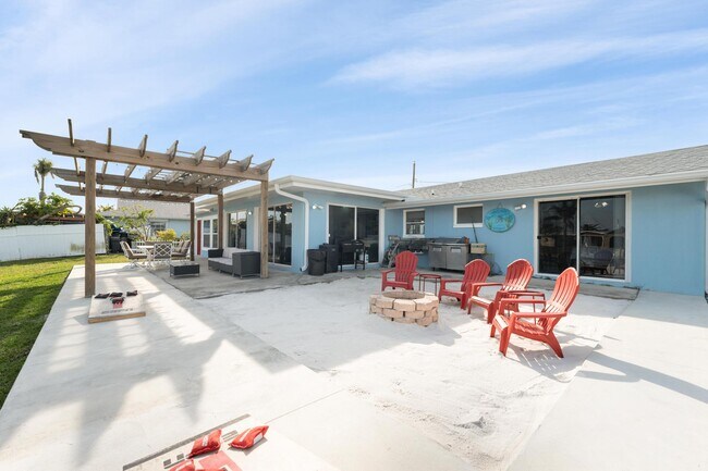 Building Photo - 121 Carlisle Ave NW