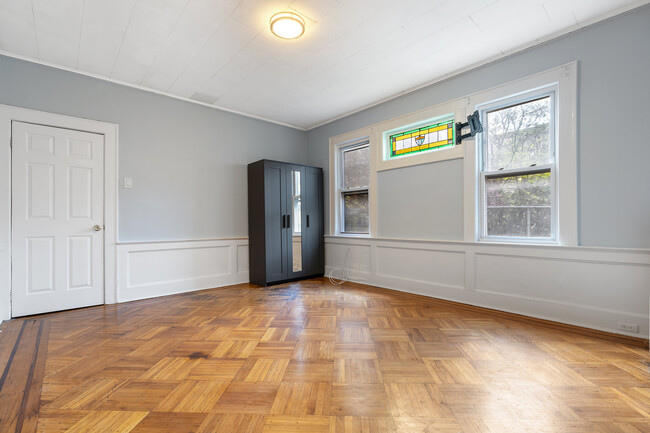 Bedroom 1 - 148 Lyons Ave