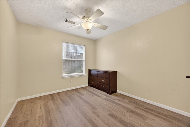 Building Photo - 1035 Cascade Creek Dr