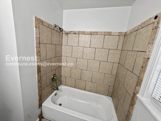 Building Photo - 9825 Virginianna Dr