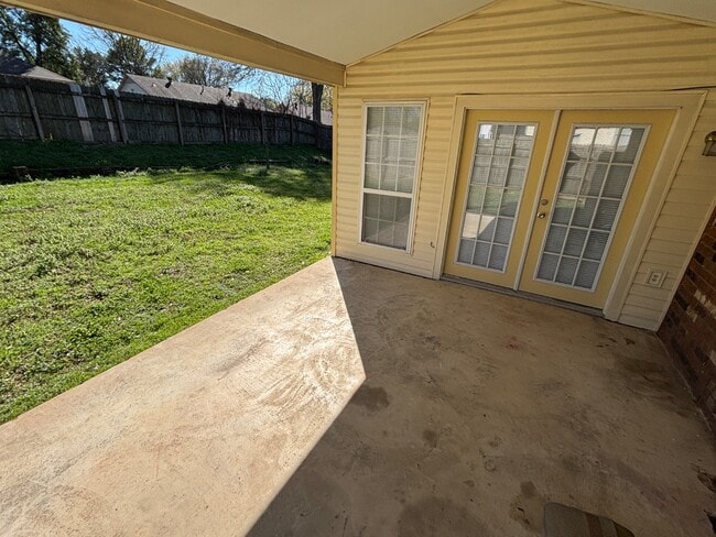 Building Photo - 6341 Wedgewick Cove