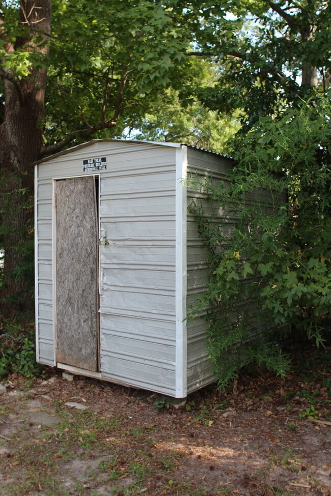 Building Photo - Charming 3 Bedroom in South Tyler!