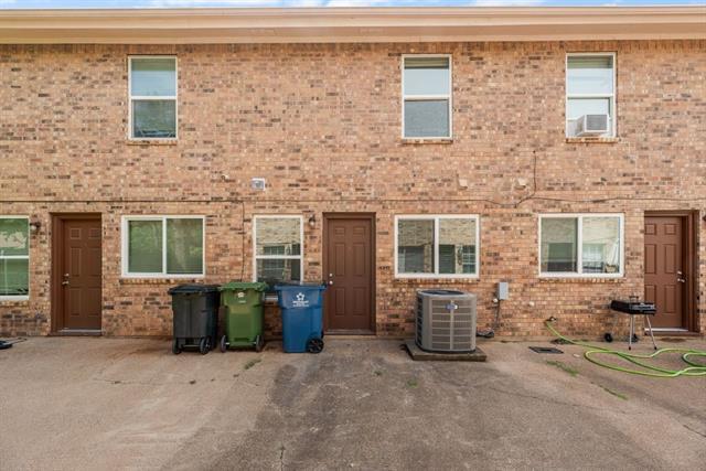 Building Photo - 105 Wildwood Ct