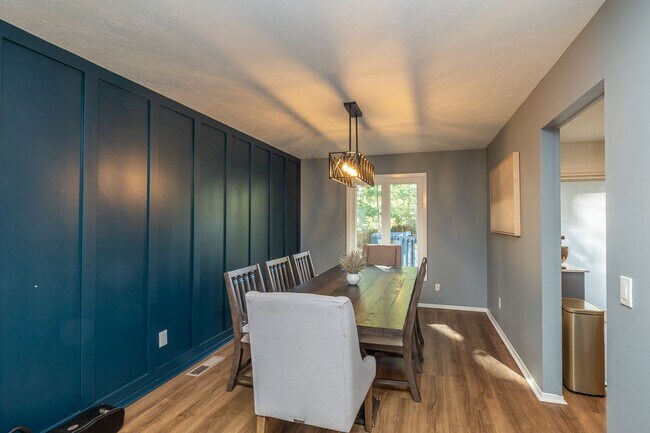 Building Photo - Gorgeous home for rent in very desirable M...