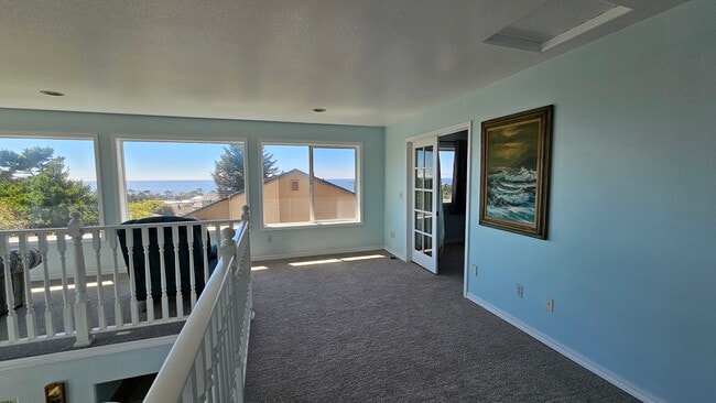 Building Photo - 1742 NE 14th St