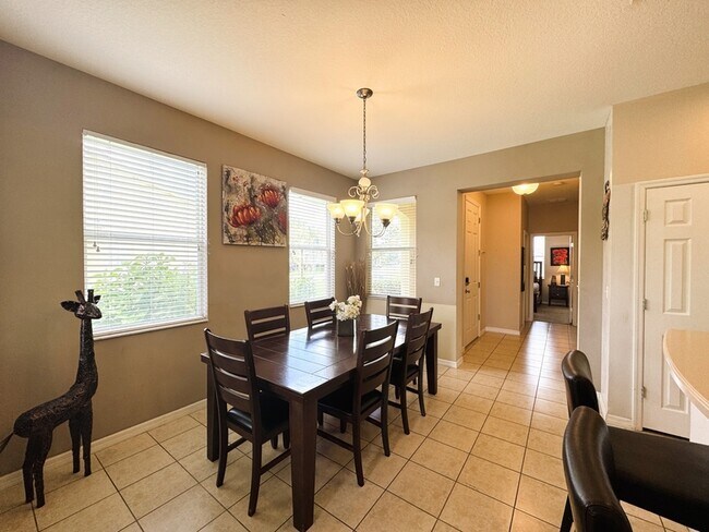 Building Photo - 3078 Seaview Castle Dr