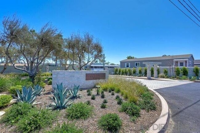 Building Photo - 6550 Ponto Dr
