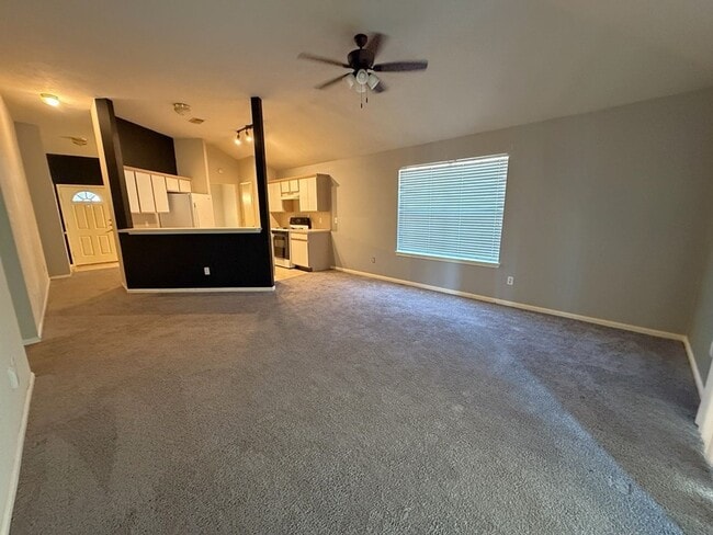 Building Photo - 2746 Georgina Falls Dr